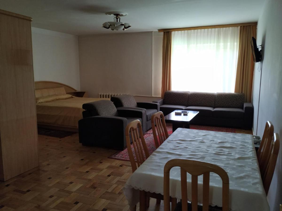 Aliq Hotel Цахкадзор Екстериор снимка